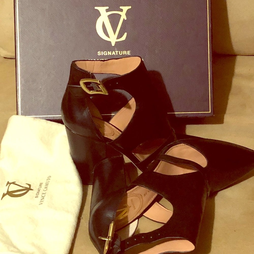 Vince Camuto black block heeled sandal